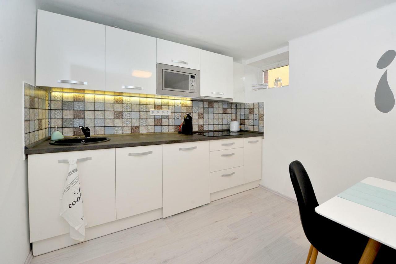 Pure Apartman Pecs Bagian luar foto