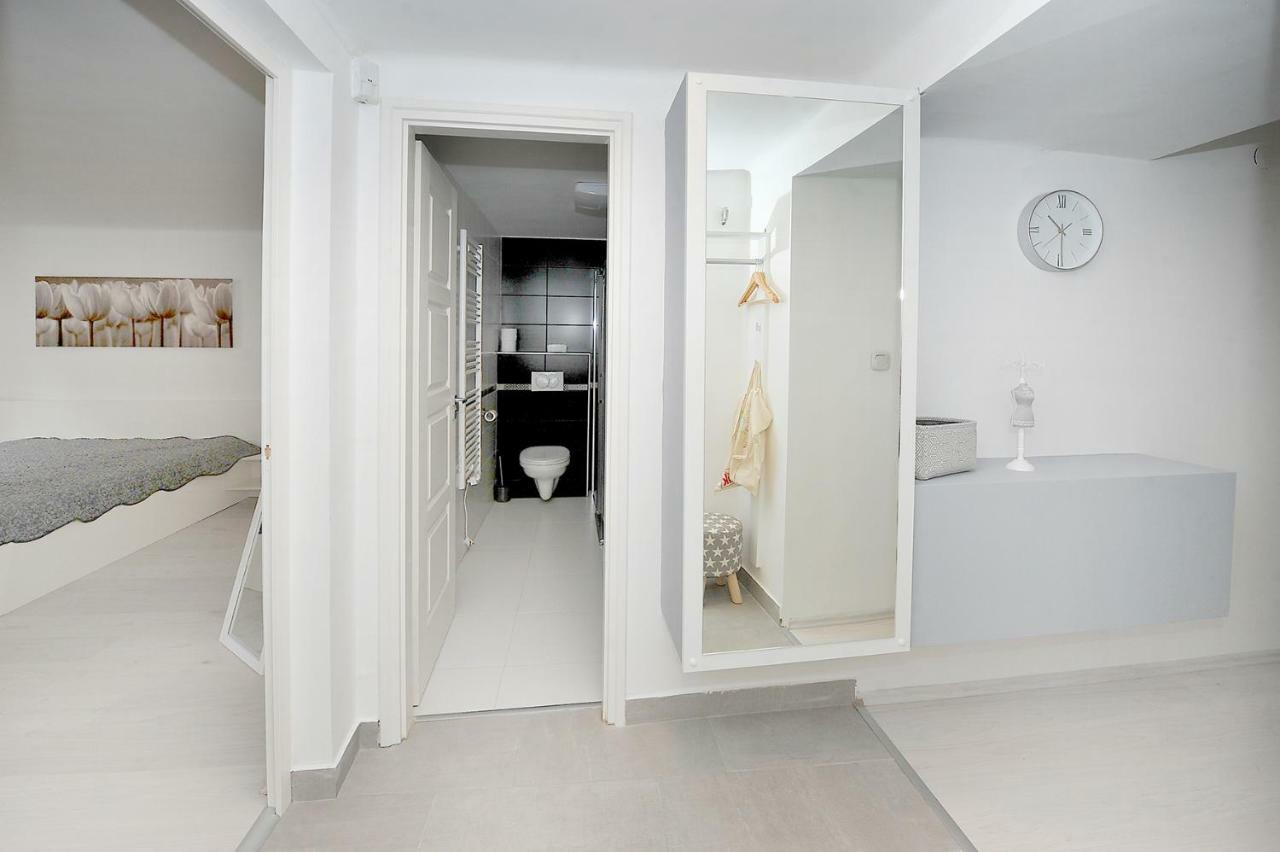 Pure Apartman Pecs Bagian luar foto